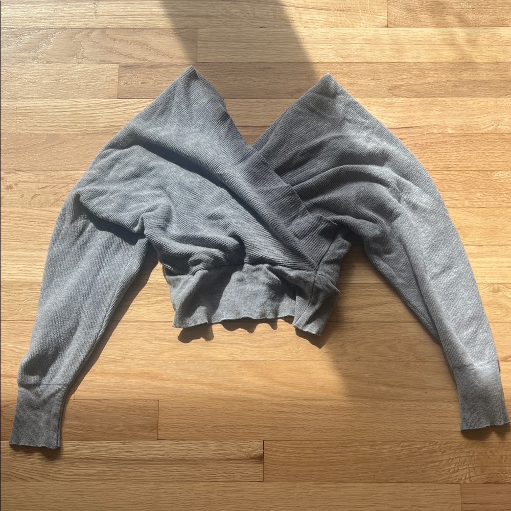 SHEIN Gray Wrap Front Cropped Sweater - V-Neck Long Sleeve